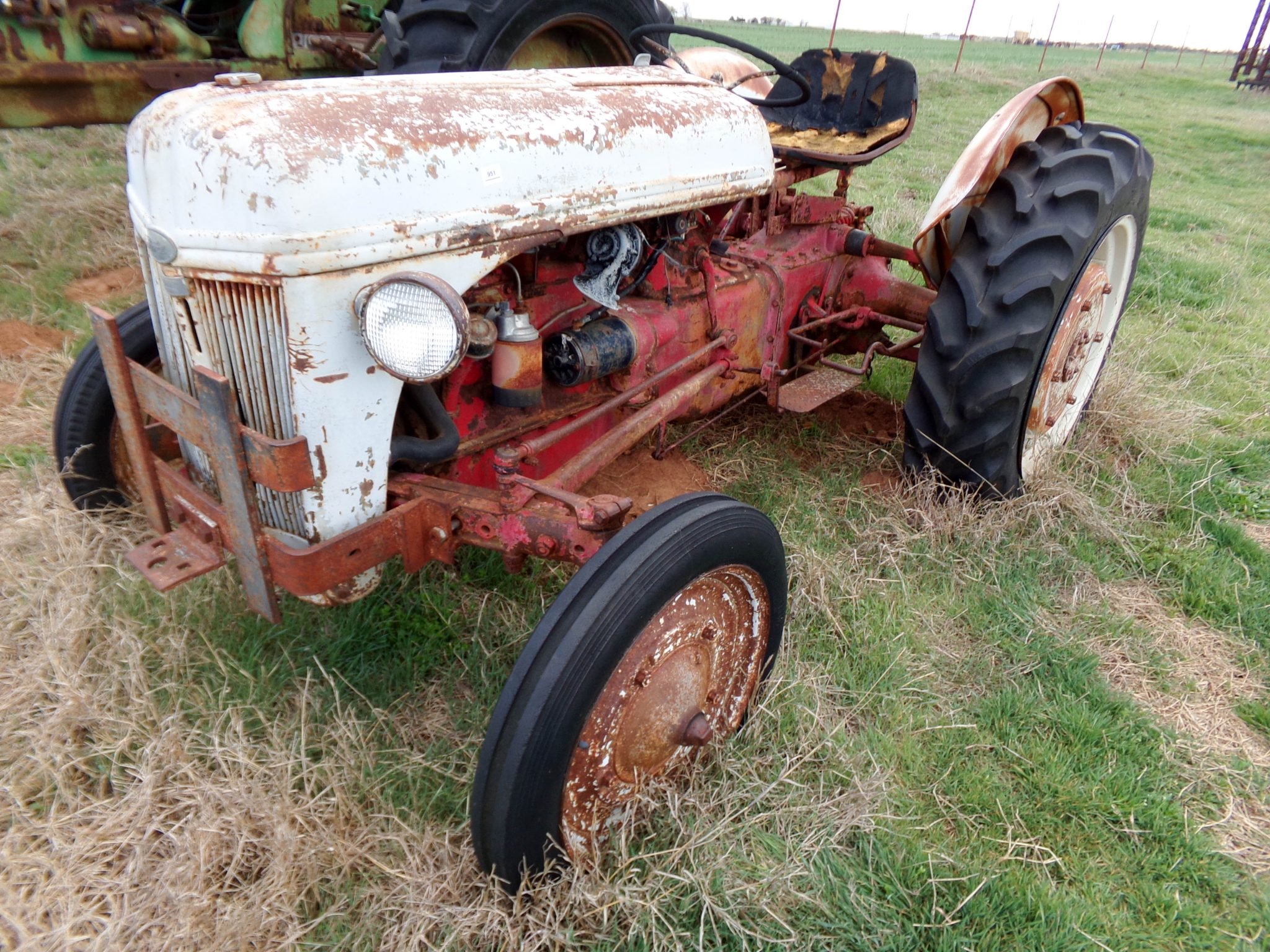 4/15 Hay Equip – Combine – Pick ups – Trucks – JD Tractors – Swather – Tillage – Trailers – Skid Steer – Feed Mixers – Seed Cleaners