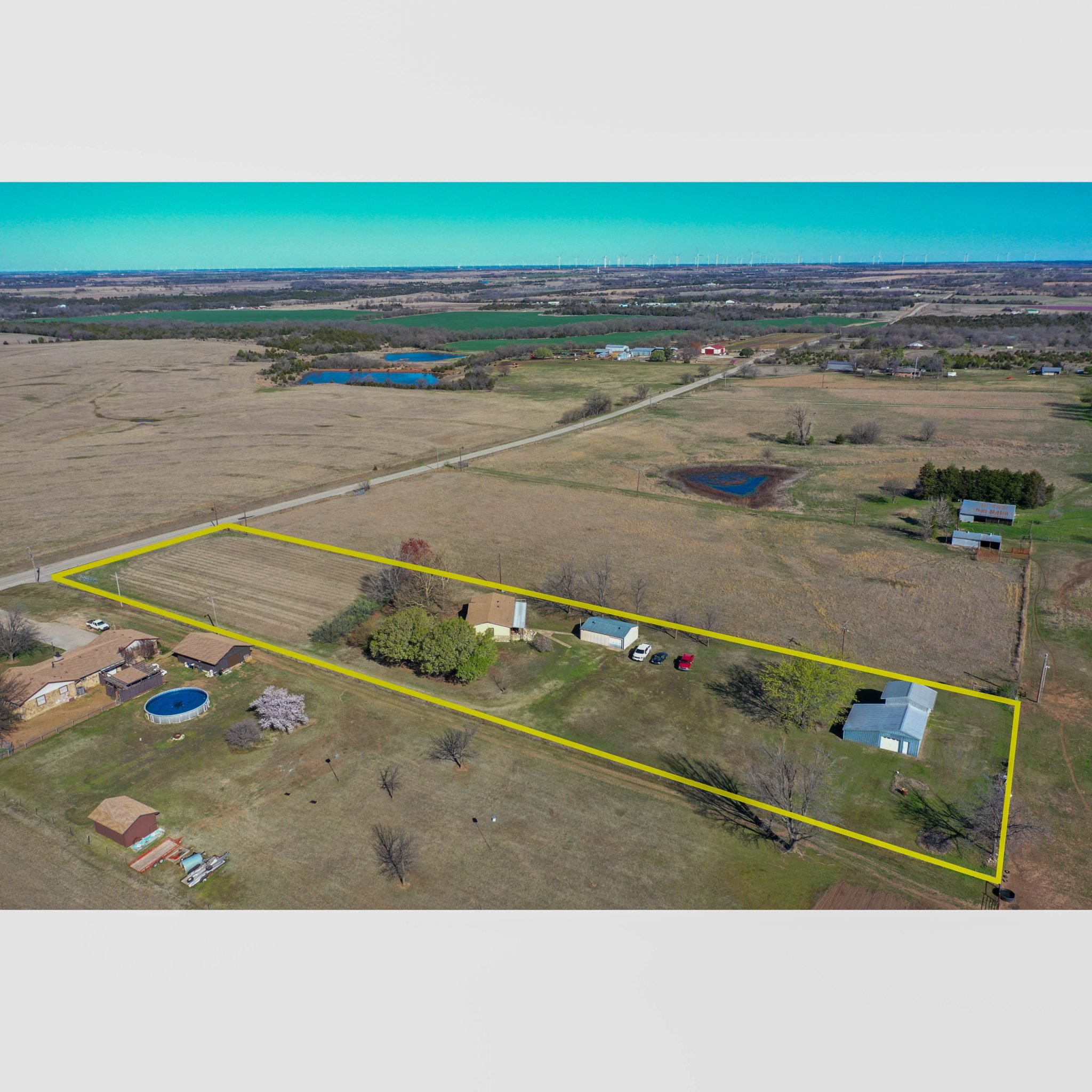 4/24 1175 N ENTERPRISE RD PONCA CITY OK * KAW LAKE AREA * 3 BEDROOM 2 BATHROOM HOME * 2 SHOPS * 2.5 ACRES Mowers - Pick up - Knives - Grain Truck - Air Compressor - Collectibles - Jaguar - Household - Tools