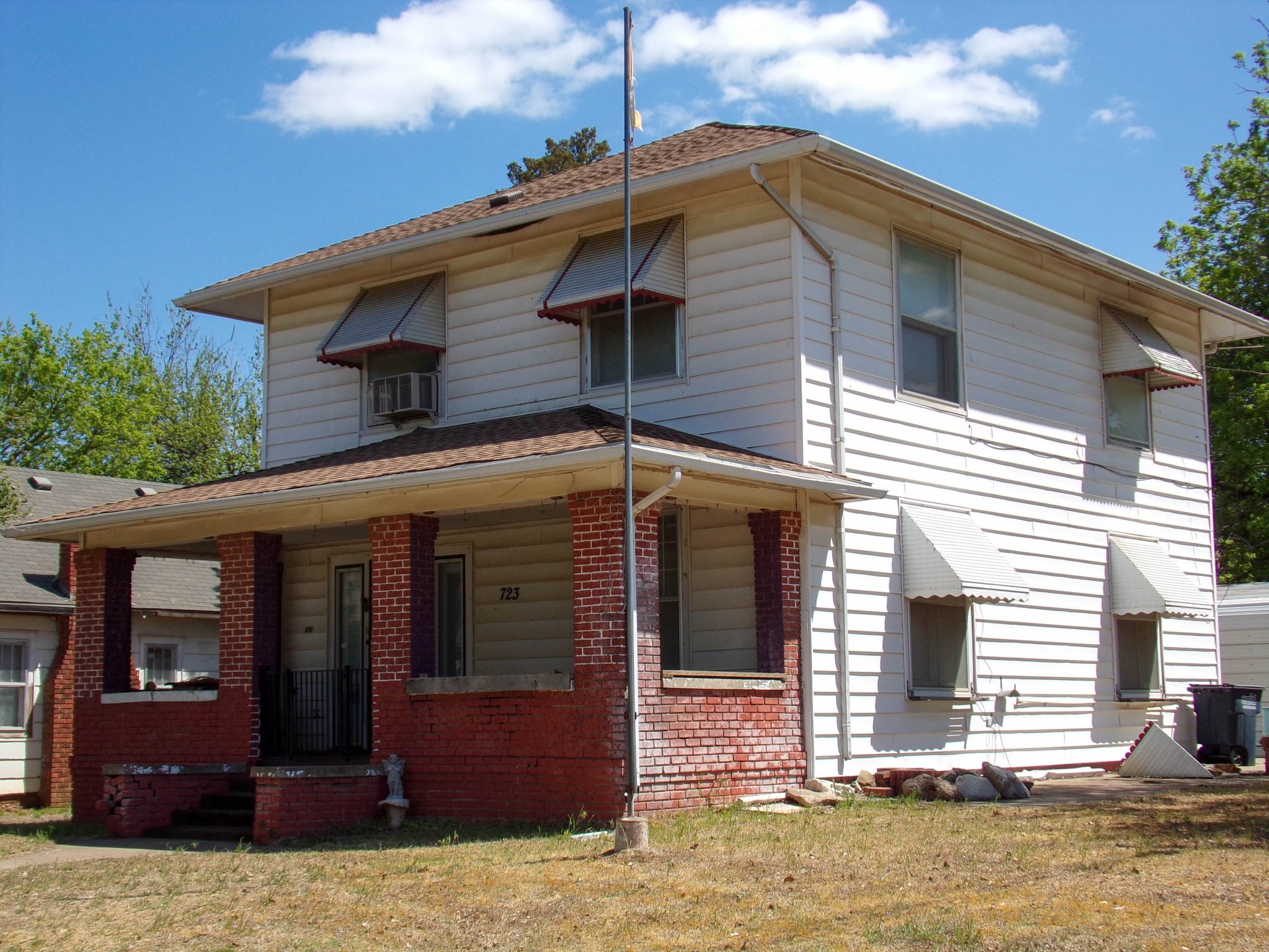 5/29 LARGE 2, 440 SQ FT, HOME IN HISTORICAL KENWOOD ADDN, ENID OK