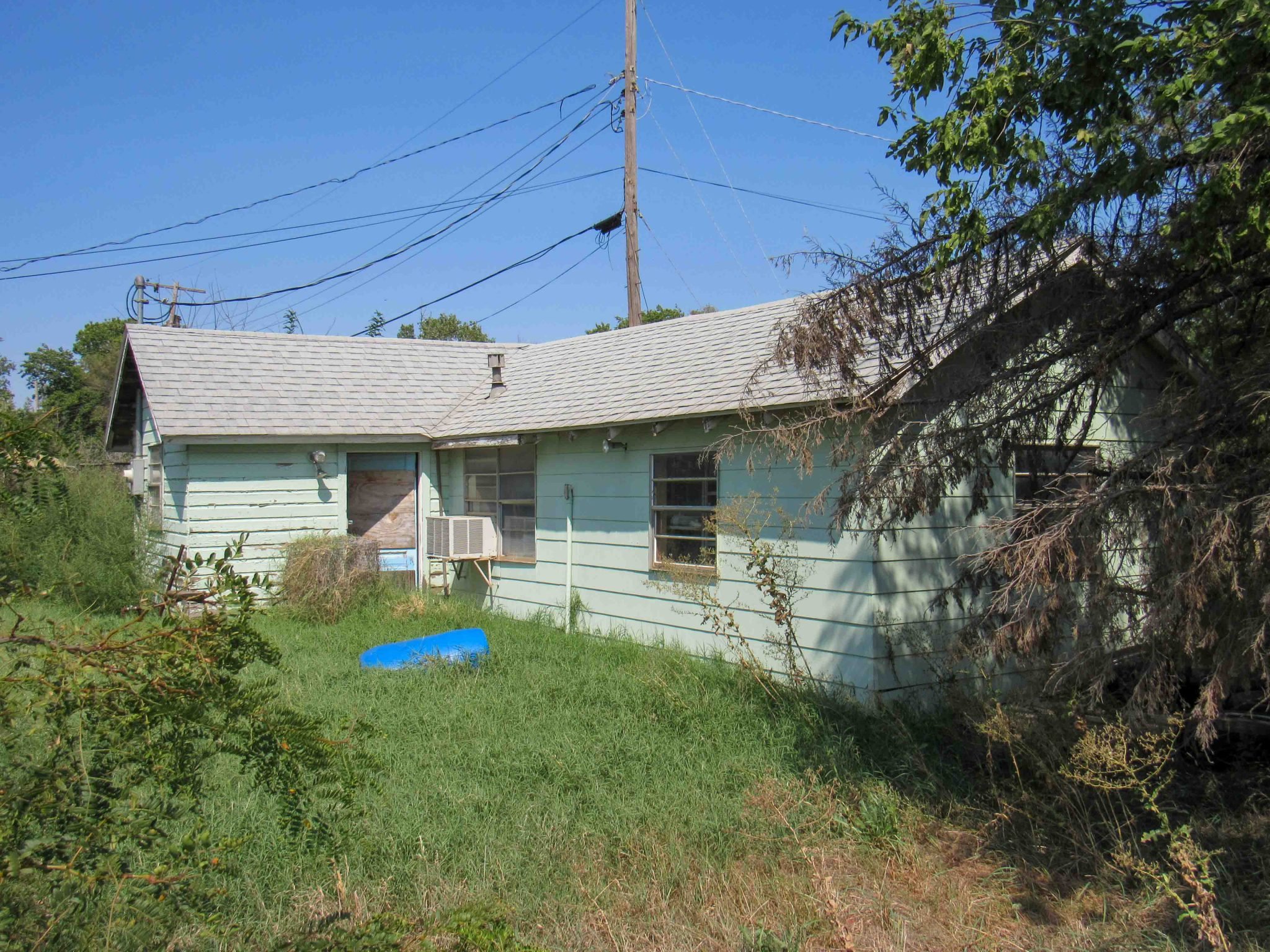 TRACT 5: 1364 Maple St. Wakita, Oklahoma