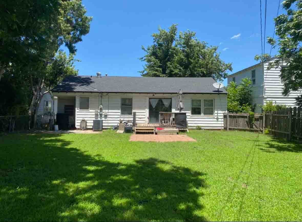 2225 W Maple Ave (Lot 2)