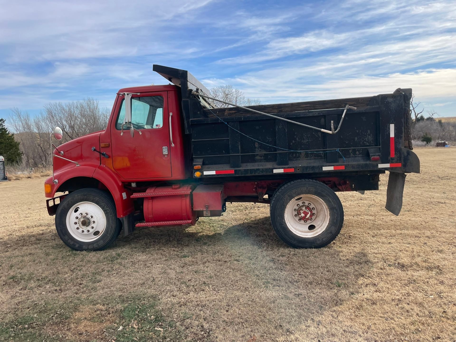 2/4 Tractors – Backhoe – Truck- Trailer – Pick up- Tillage – Peanut Equipment