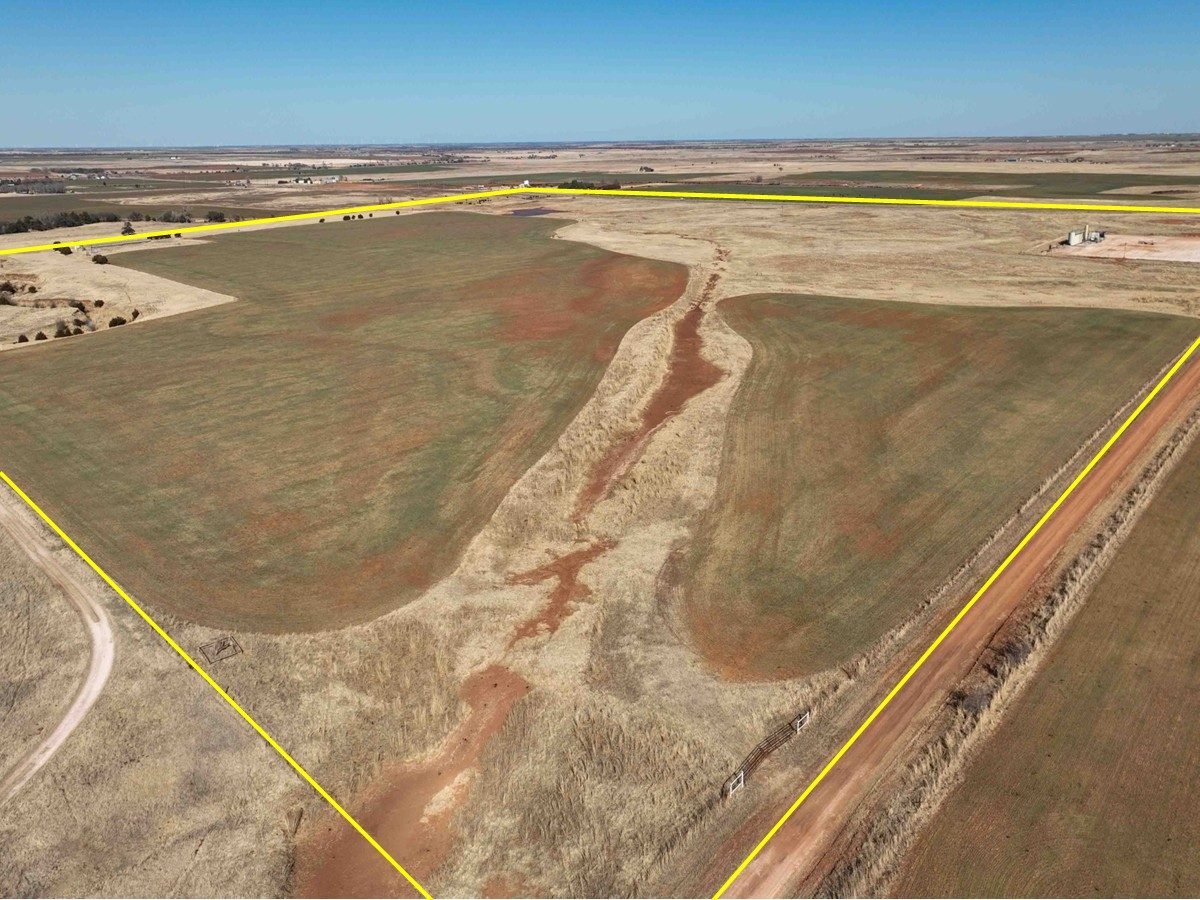 5/5 160± ACRES * BLAINE COUNTY, OKLAHOMA * OKEENE AREA * GRASS PASTURE CROP LAND * GOOD CATTLE FARM * POND * CREEK * HIGHWAY FRONTAGE