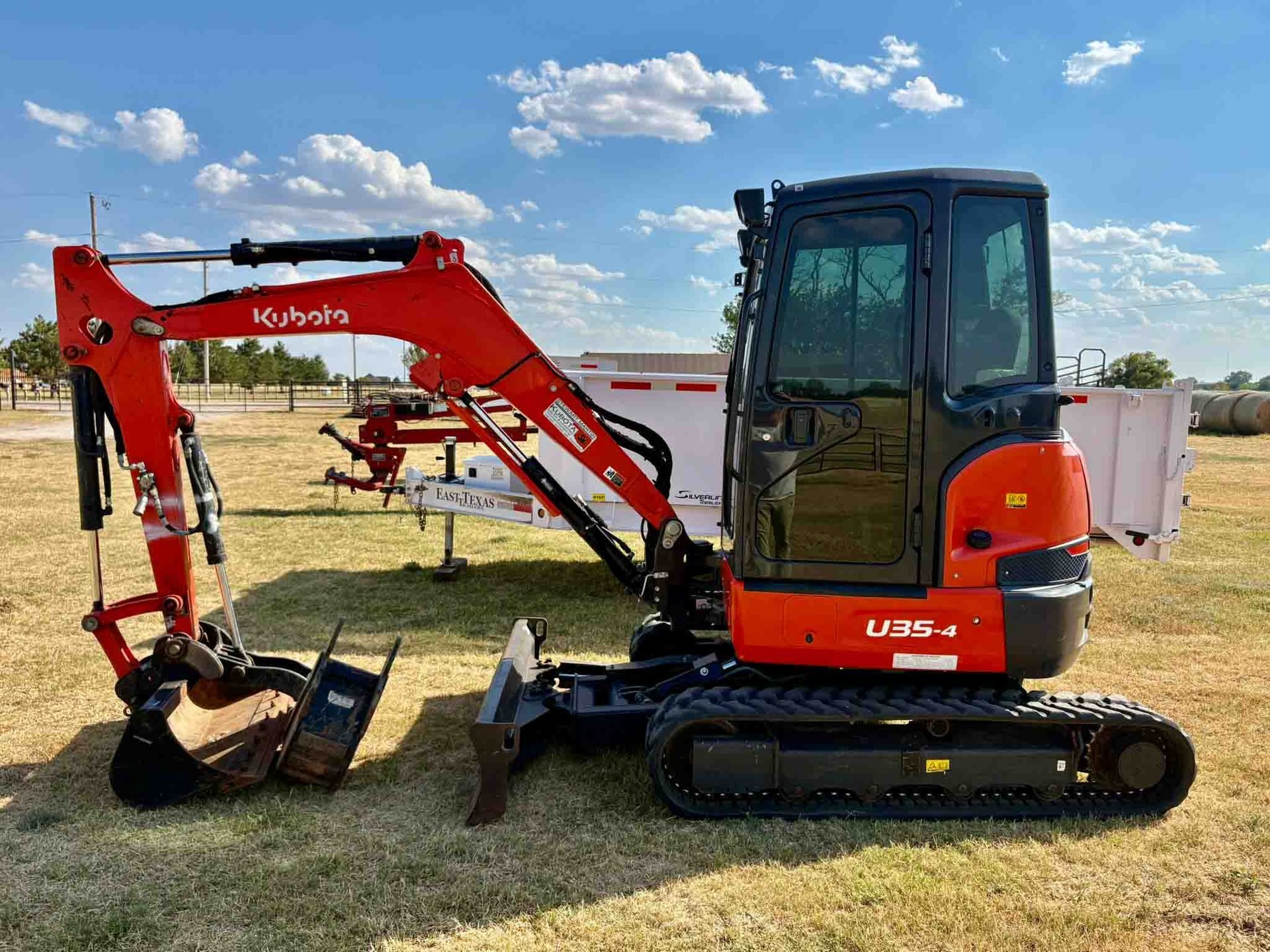 9/29 2014 - CAT D4K2 XL DOZER, 2024 BOBCAT - T76 SKID STEER - 2017 SANY - SY235C LC EXCAVATOR – 2020 KUBOTA U-35-4 EXCAVATOR - TRAILERS – MUCH MORE