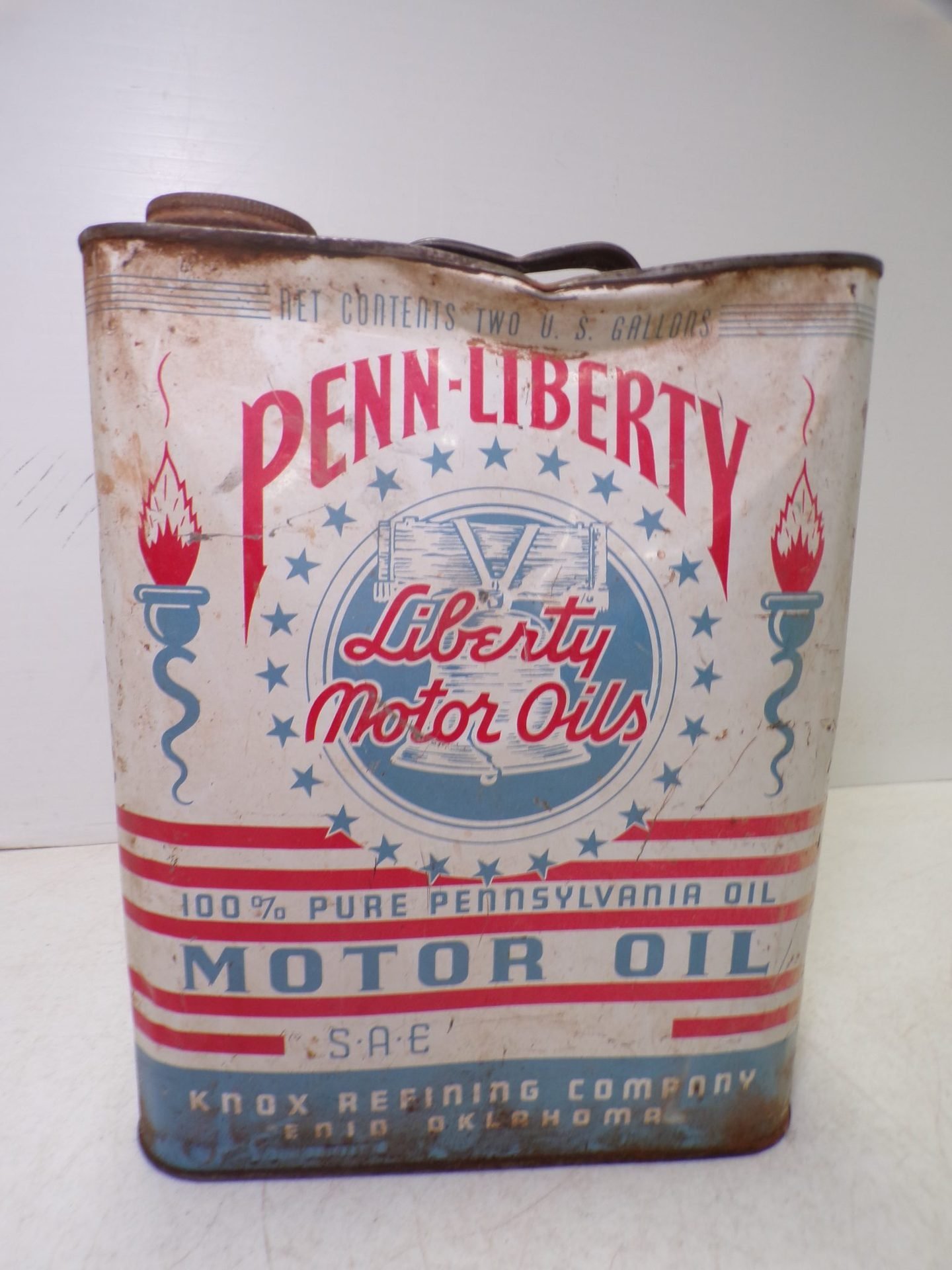 9/29 Kitchen Items – MCM – Depression – Collectibles – Glassware – Bird Cage – Emmett Kelly Jr – Christmas Décor & Dishes – Precious Moments – Singer Sewing Machine