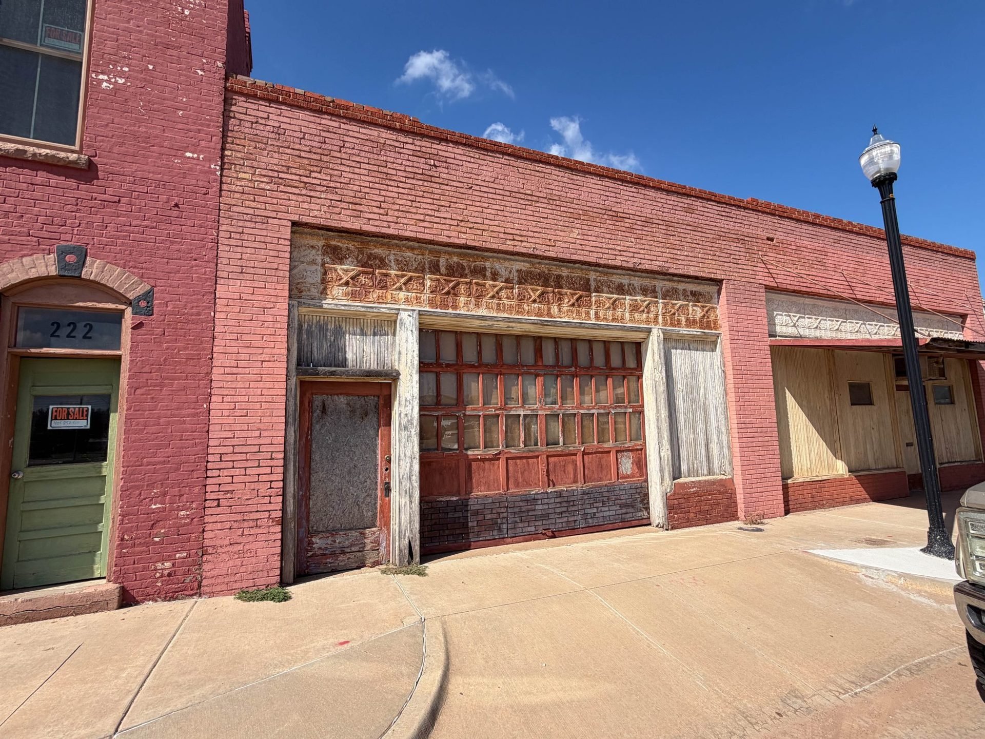 12/2 Hennessey Main Street * Downtown * Investment Opportunity