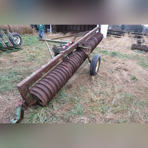 15â?? John Deere cultipacker w/ end transport