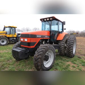 Agco Allis 9435 tractor, MFWD, 18.4-42 tires & duals, 14.9 R 30 front, front wts, 3 pt, 3 hyd remotes, pto, 4435 hrs, SN 936021ML