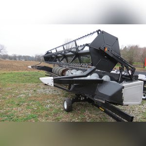 2002 Gleaner 25â?? 800 grain head, fore & aft reel, SN 25F-HL 84282