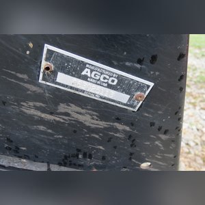 Gleaner 630 6 x 30â? corn head, SN 063025113