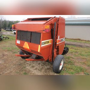 Agco Hesston 840 round baler, winrow wheels, monitor