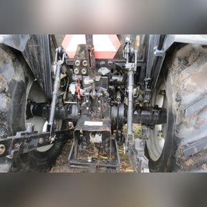 Agco Allis 6690 tractor, MFWD, 18.4 R 34 rear, 16.9 R 24 front, cab, 3 pt, 2 hyd remotes, 540/1000 pto, 1975 hrs, SN 002037