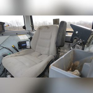 Agco Allis 6690 tractor, MFWD, 18.4 R 34 rear, 16.9 R 24 front, cab, 3 pt, 2 hyd remotes, 540/1000 pto, 1975 hrs, SN 002037