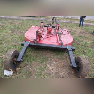 7â?? Farmhand RC270 rotary cutter, pull-type, 540 pto, hyd raise