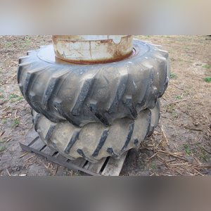 Snap-On duals 14.9 R 28