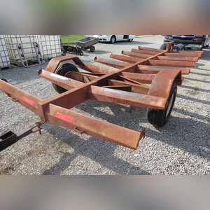 Donahue 12-round bale carrier w/ front dolly