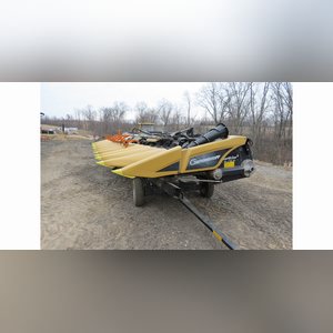 Geringhoff 12x30â? cornhead, row sense, hydraulic fold w/ corn reel