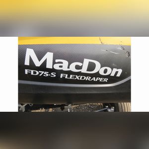 2013 40â?? Mac Don FD-75-S Flex Draper head, fore aft reel