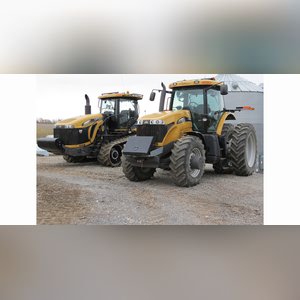 2011 CAT MT645 Challenger tractor, MFWD, 240 HP, 3-pt., PTO, CVT transmission, power beyond, 4 remotes, front weights, 420/90R30 fronts, 480/80R46 rear duals, Opti Ride front axle & cab suspension, deluxe light pkg., deluxe cab w/ instructor seat, 1730 hrs., SN V306041
