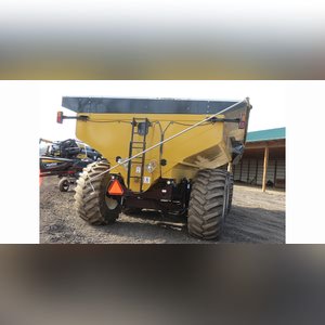 Balzer 1325 grain cart, steerable tri-axle, 30.5L-32 floater tires, 24â? auger, 1000 PTO, rear camera, tarp, SN GL2421313S305STB
