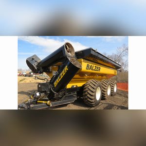 Balzer 1325 grain cart, steerable tri-axle, 30.5L-32 floater tires, 24â? auger, 1000 PTO, rear camera, tarp, SN GL2421313S305STB