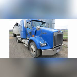 2003 Kenworth semi, 10-speed, Aerocab sleeper, wet kit, 533,629 mi., SN 1ZKDDB9X63J396181