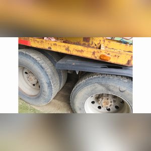 2001 Mack Vision 460 semi, auto, sleeper, wet kit, 871,287 mi., SN 1M1AE07Y81W006032