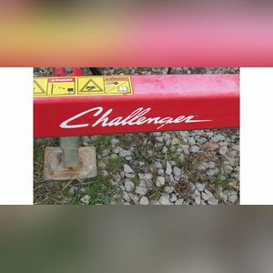 32â?? Sunflower 6630 vertical tillage disc, Saber Blade, cushion gang, hydraulic fold, 8â? spacing, rolling basket, SN BZVRT33429