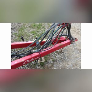 32â?? Sunflower 6630 vertical tillage disc, Saber Blade, cushion gang, hydraulic fold, 8â? spacing, rolling basket, SN BZVRT33429