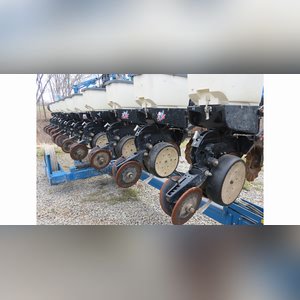 Kinze 3600, no-till, 12R30â?, 2x2, liquid, row cleaners, Keeton seed firmers, monitor, markers, SN 614152