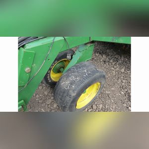 JD 750 no-till drill, 2-pt hitch, markers, SN 020467