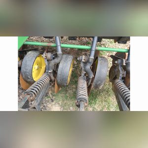 JD 750 no-till drill, 2-pt hitch, markers, SN 020467