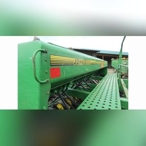 JD 750 no-till drill, 2-pt hitch, markers, SN 020467