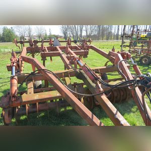 Sunflower Disk Chisel: 9 shank w/ single bar harrow