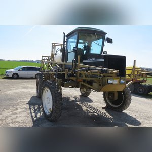 1995 Rogator 544 Sprayer: 2 year old tank, 60â?? booms, 3208R 38 tires, rebuilt pump and injectors