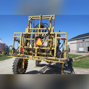 1995 Rogator 544 Sprayer: 2 year old tank, 60â?? booms, 3208R 38 tires, rebuilt pump and injectors