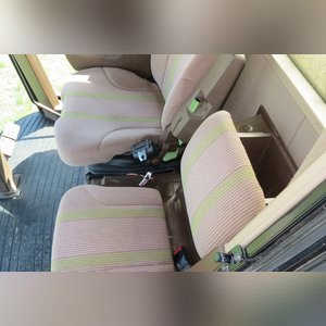 JD 2004 9560 Combine: 2570 engine, 1630 Sep (9560STS), 2nd owner, 30.5 x 32 tires, SN# H09560S710256