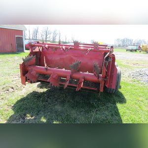 NH195 NH Manure Spreader: only 2 years old w/ slop gate, SN# YDN136383