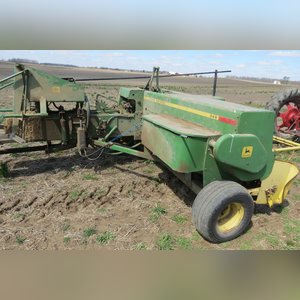 JD 346 Hay Baler: twine tie w/ kicker