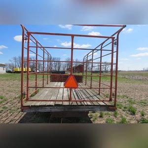 Kicker Hay Wagons with gears: bale kings & bale queens