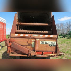 Gehl 940 Silage Wagon w/ tandem gear