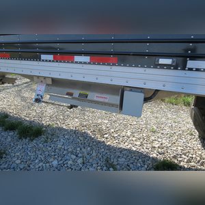 2014 Super Hopper Timpte Grain trailer: 40â?? with black side finish polish alum rims, with roll top air ride, SS front and back, 2 row lights, low miles, 1 owner, VIN# 1TDH40024EB144509