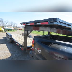 Gooseneck Flatbed Trailer: 22â?? trailer with ramps and upper deck tri-axle, 2013 rebuilt