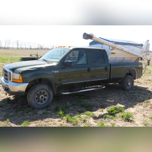 2000 Ford F350: 272,594 miles, 7.3 diesel motor auto transmission, green