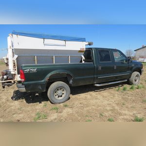 2000 Ford F350: 272,594 miles, 7.3 diesel motor auto transmission, green