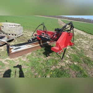 Bush Hog model 160, 3 point, 10â?? Adj. Blade