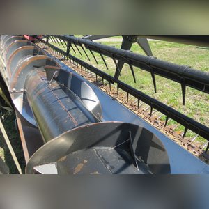 30â?? Harvestmore Grain Head: 30â?? 2007 For 88 series IHC, model 730, orbital drive, new all SS with 3â? knife