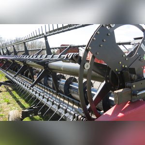 30â?? Harvestmore Grain Head: 30â?? 2007 For 88 series IHC, model 730, orbital drive, new all SS with 3â? knife