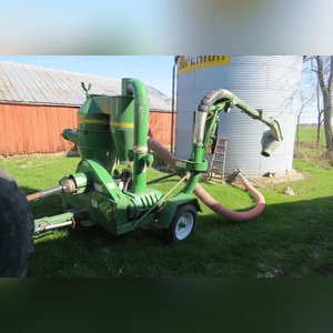 Walinga Grain Vac: 6614 Agrivac Grain Vac with PTO