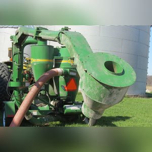 Walinga Grain Vac: 6614 Agrivac Grain Vac with PTO